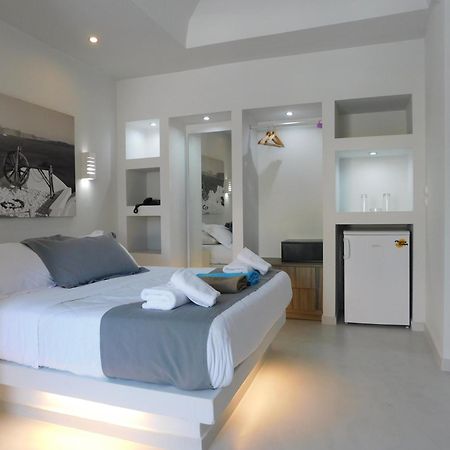 Perissa Beachfront Rooms Εξωτερικό φωτογραφία