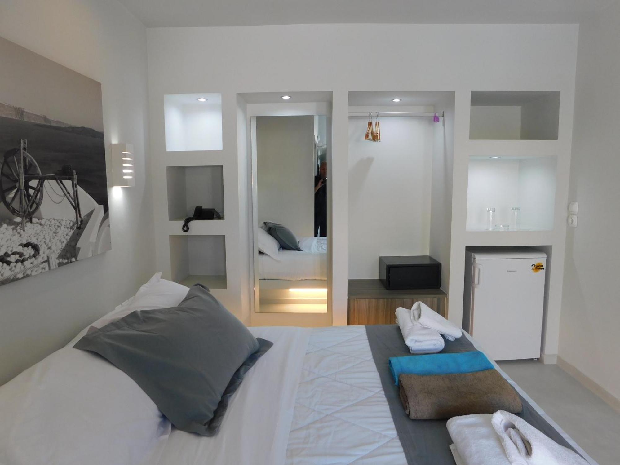 Perissa Beachfront Rooms Εξωτερικό φωτογραφία