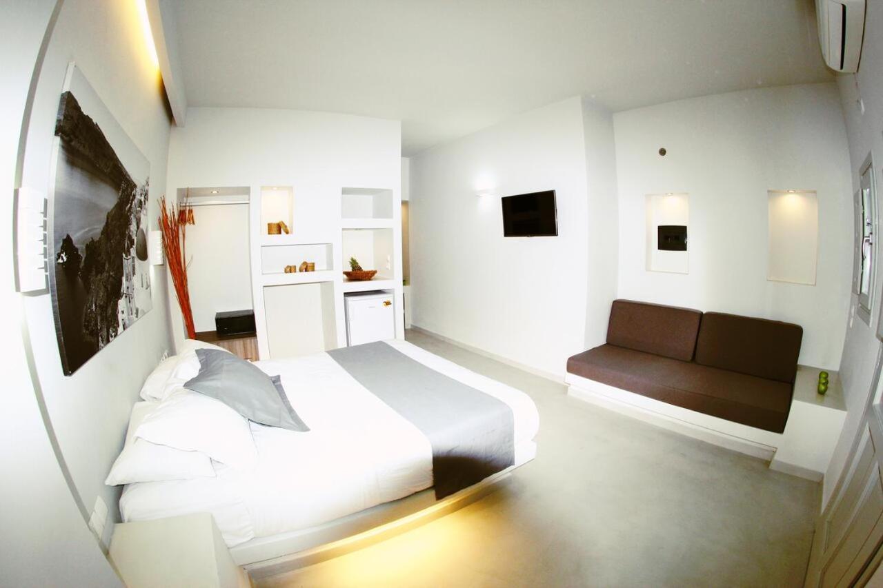 Perissa Beachfront Rooms Εξωτερικό φωτογραφία